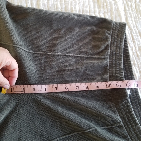 Aerie | Groove-On Rin Velour Flare Pants - Picture 10 of 12